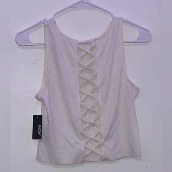 Tank crop top 🤍 - Picture 2 of 2